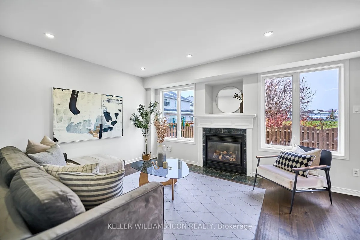 7 Gleeson Way, ON K2J 5A2