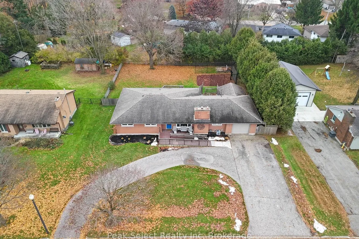 474 Rogers Avenue, ON N4X 1A6