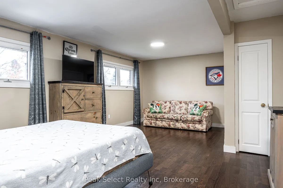 474 Rogers Avenue, ON N4X 1A6