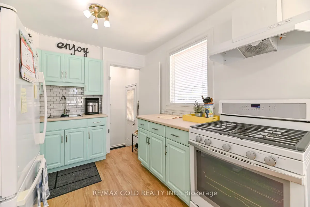 369 york Road, ON N1E 3H2