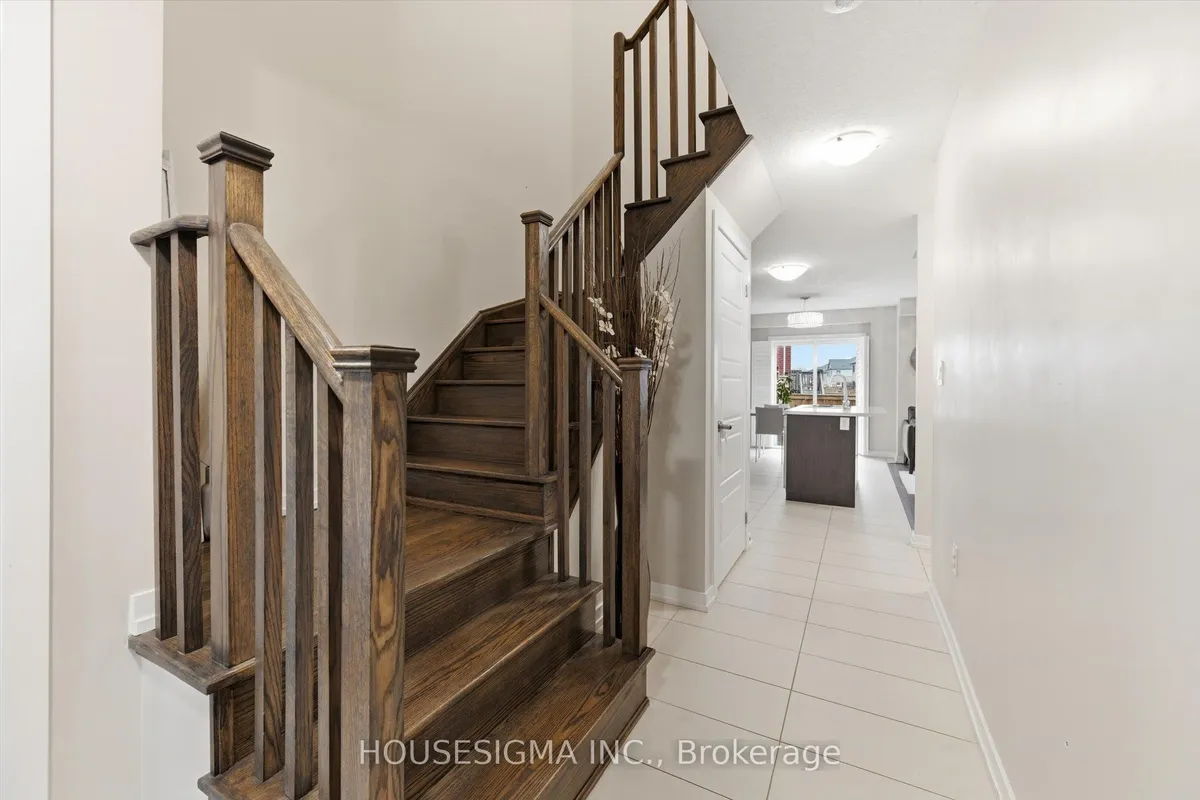 116 Scarletwood Street, ON L8J 0K8