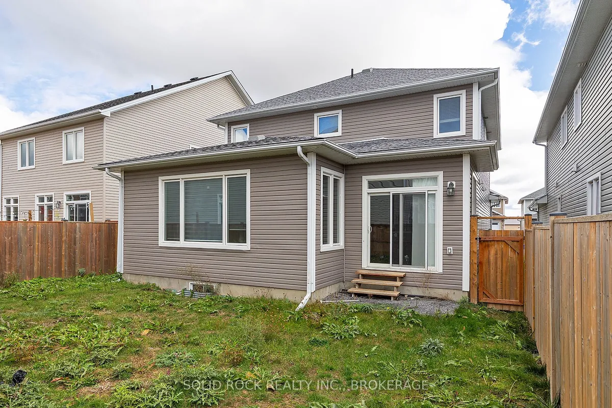 277 Holden Street, ON K7P 0L1