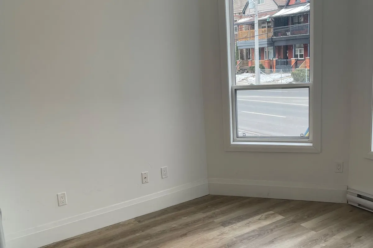 66 Wellington Street, ON L8N 2R1