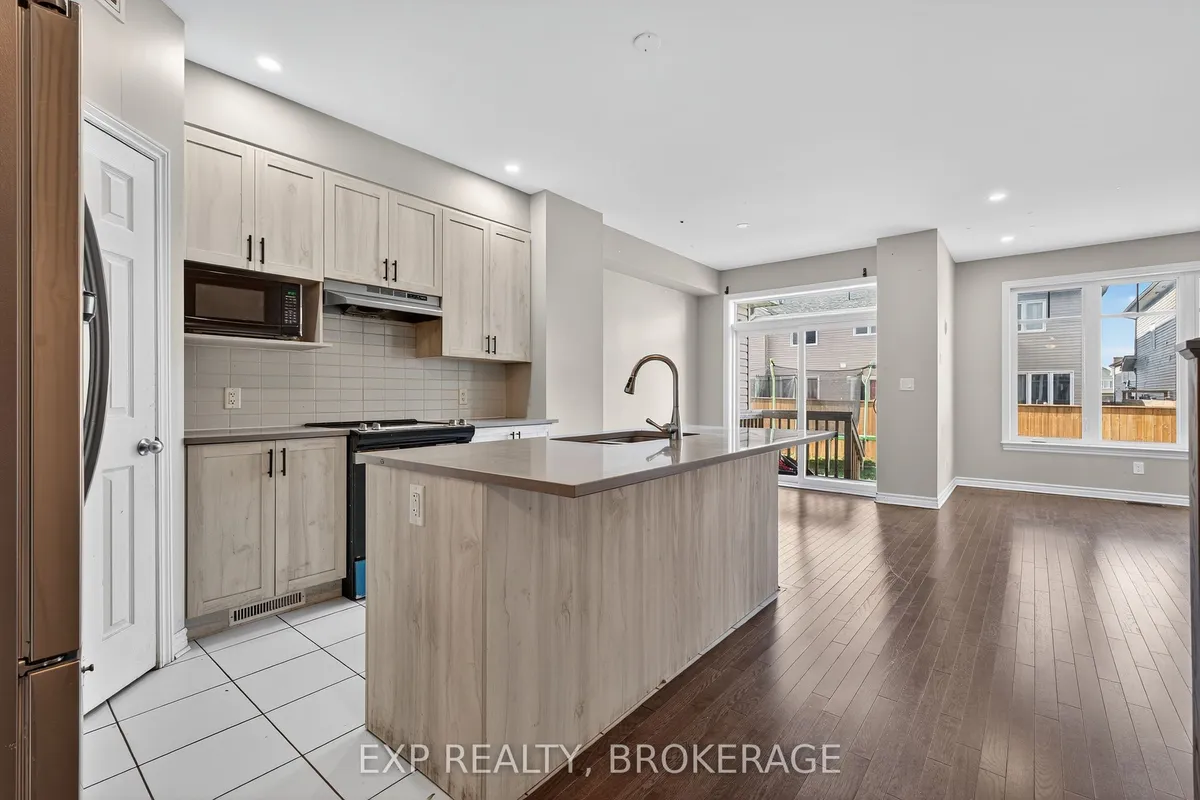 327 BUCKTHORN Drive, ON K7P 0S1