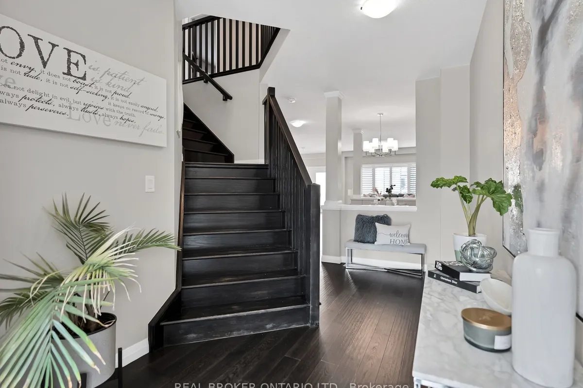 67 Lexington Avenue, ON L8J 0L5