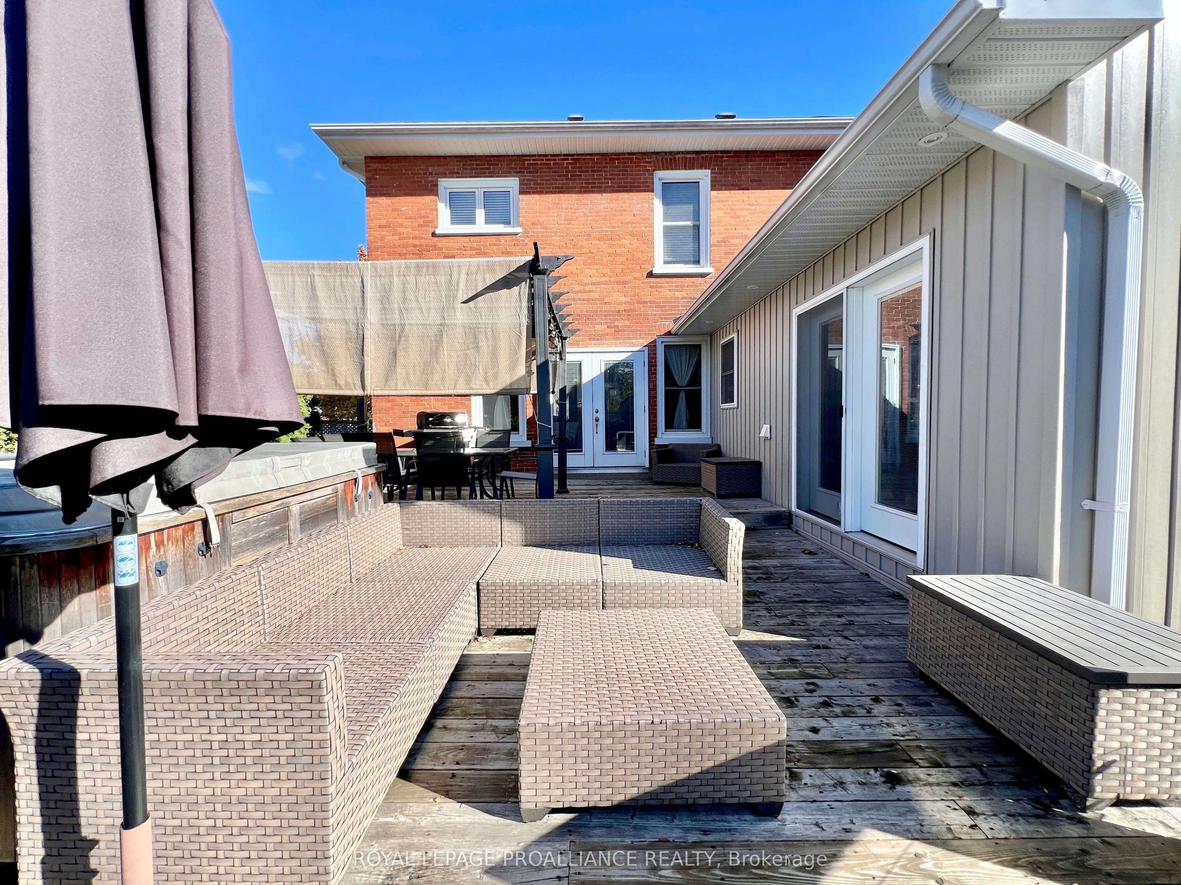 212 Foster Avenue, ON K8N 3R2