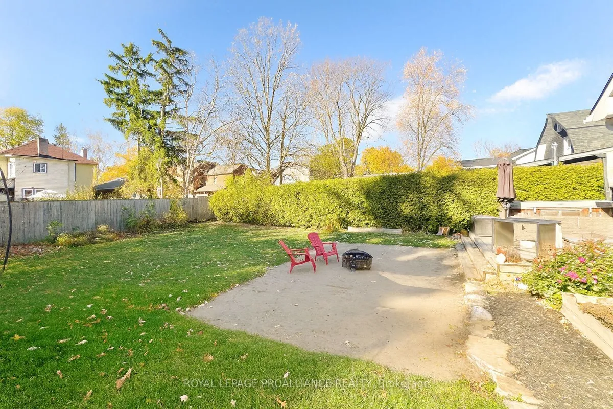 212 Foster Avenue, ON K8N 3R2