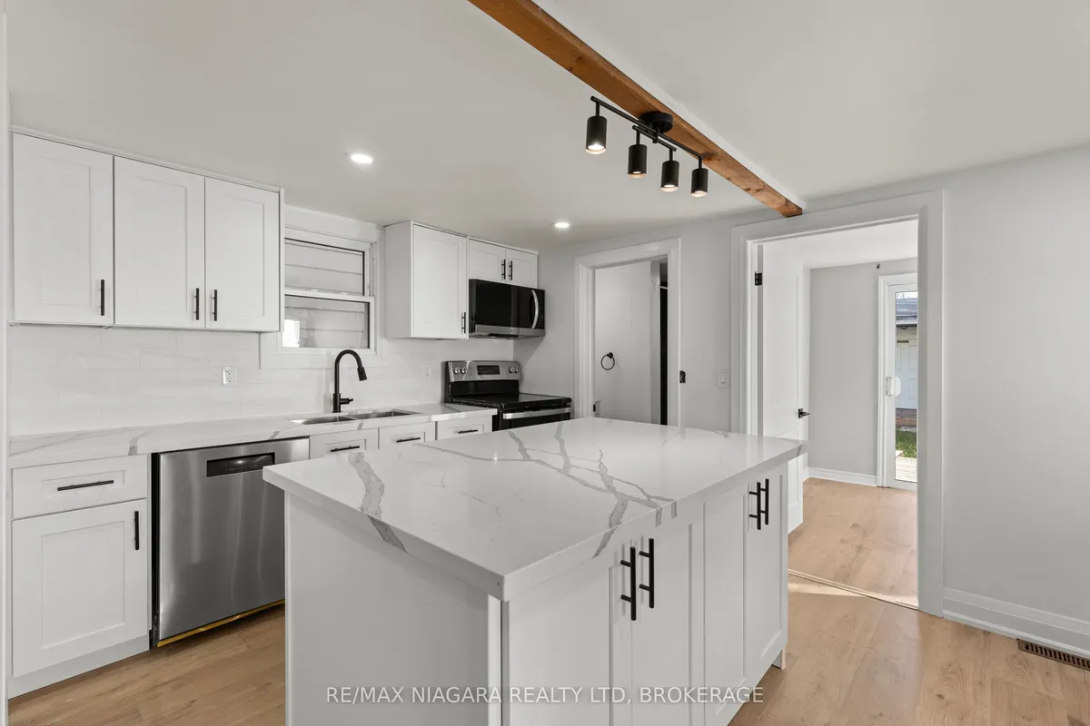 140 Clara Street, ON L2V 1K3