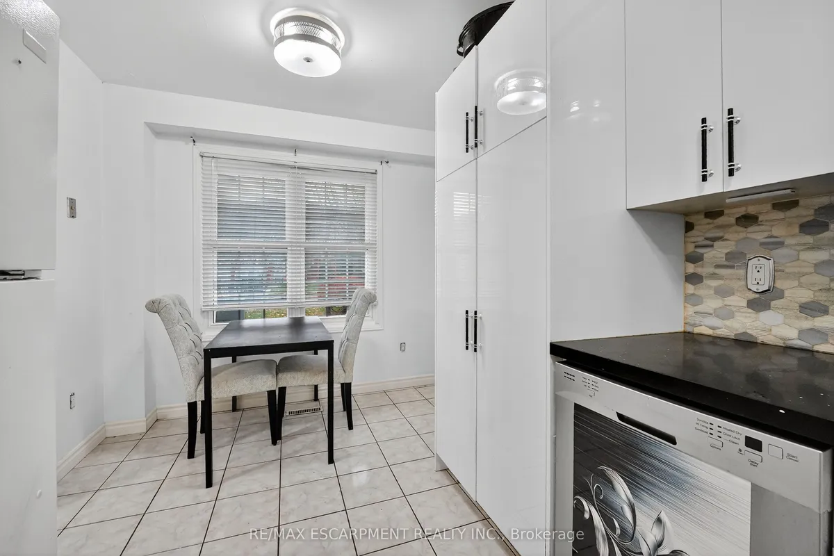 4 Pleasant Grove Terrace, ON L3M 5G8