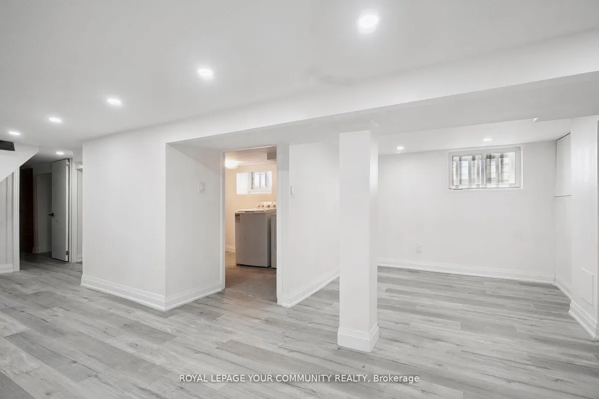 8 Merchison Avenue, ON L8H 3C9