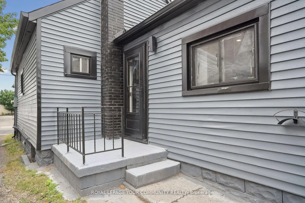 8 Merchison Avenue, ON L8H 3C9