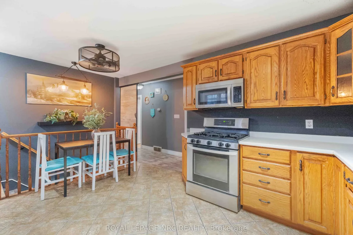 23 Verne Avenue, ON L3C 1Z6