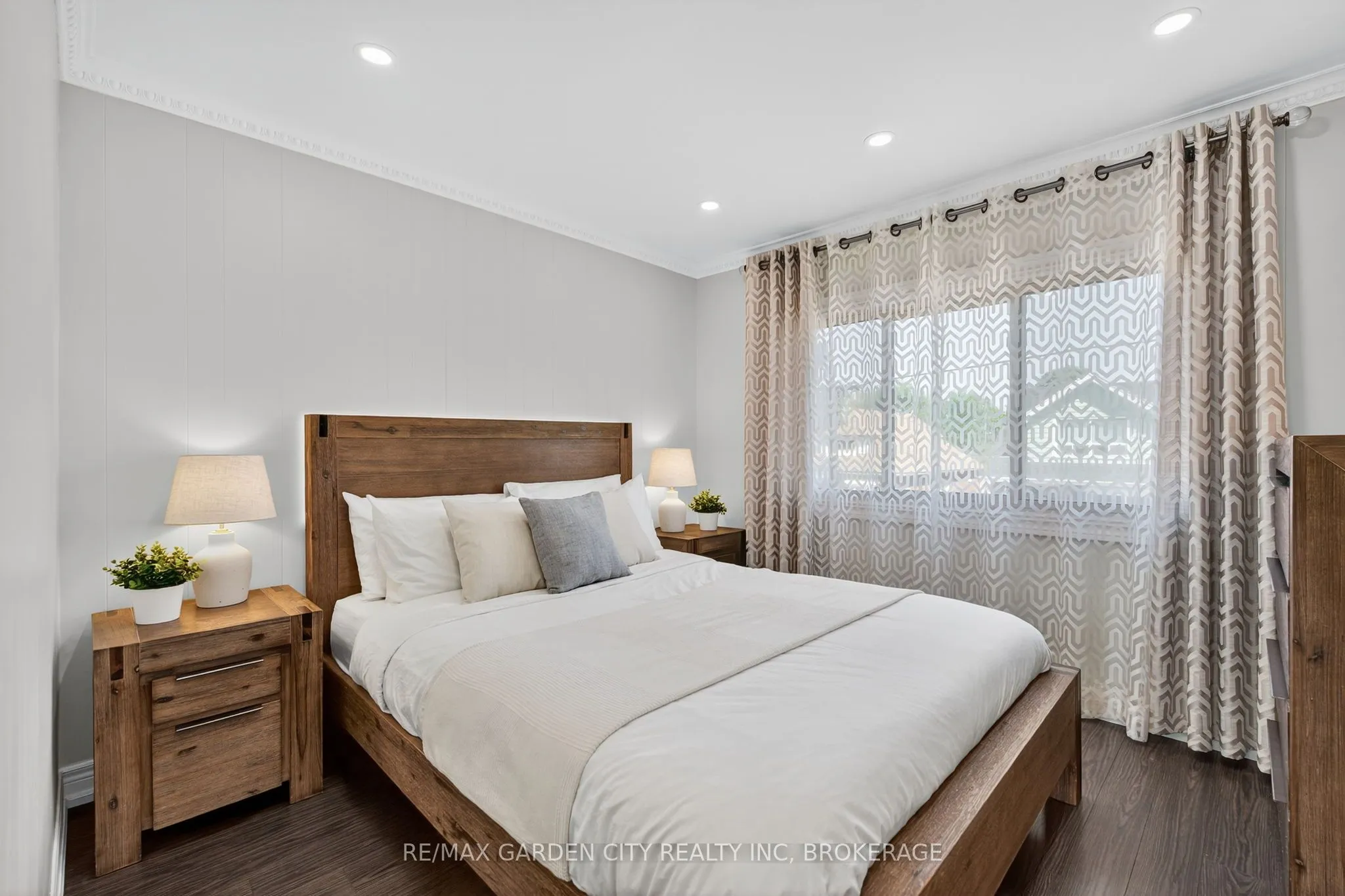 133 Connaught Avenue, ON L8L 6Z2