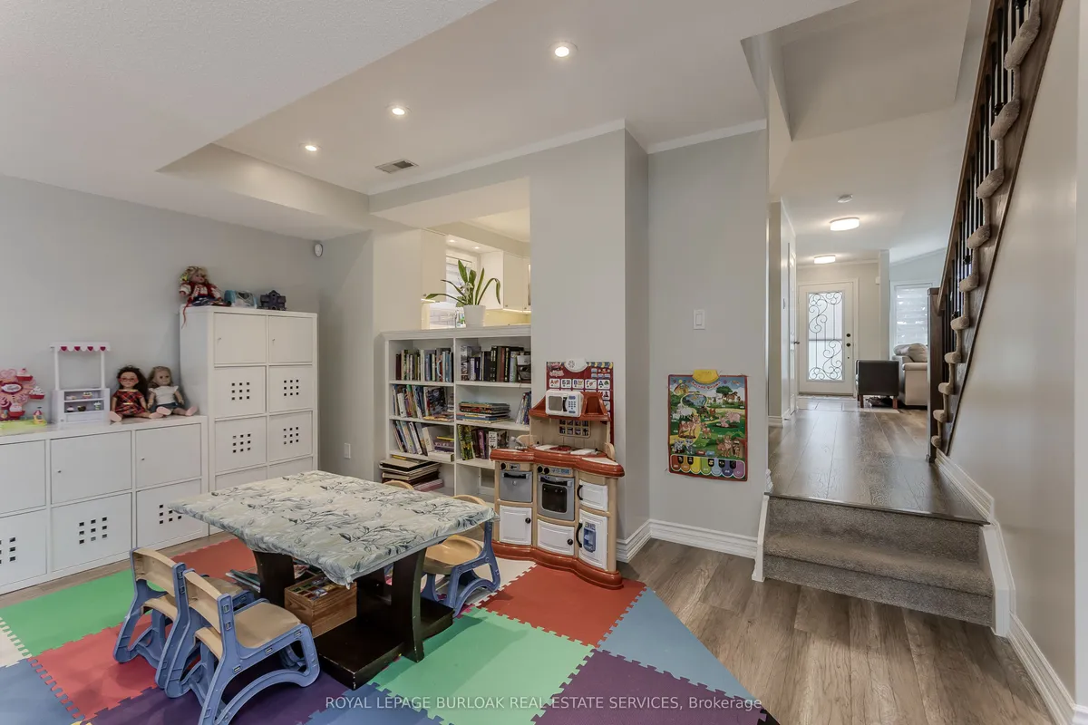 209 Portage Lane, ON L0R 1W0