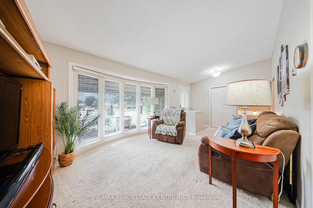 23 Coral Drive, ON L8V 2N4