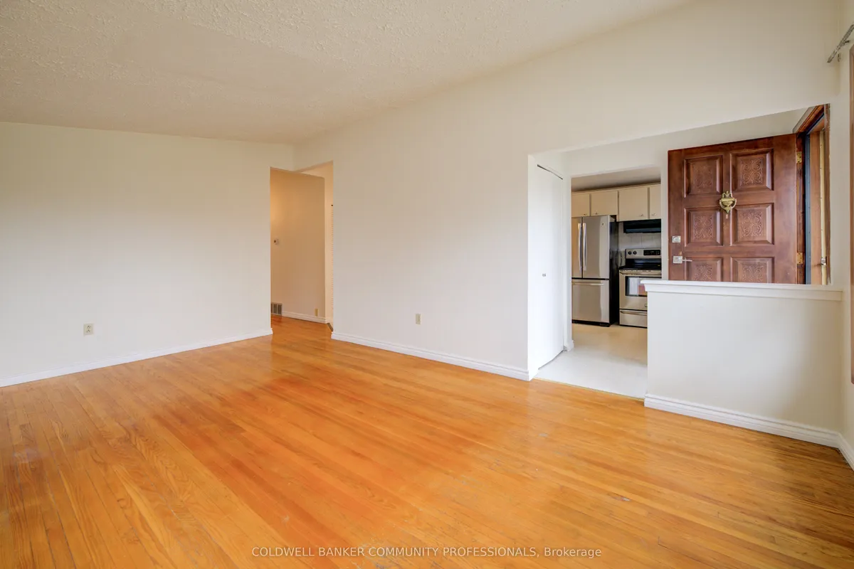 6 Jasmine Street, ON L8V 2M9