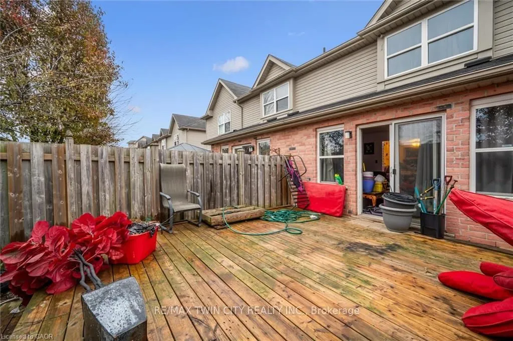 21 Brookfield Crescent, ON N2E 0A6