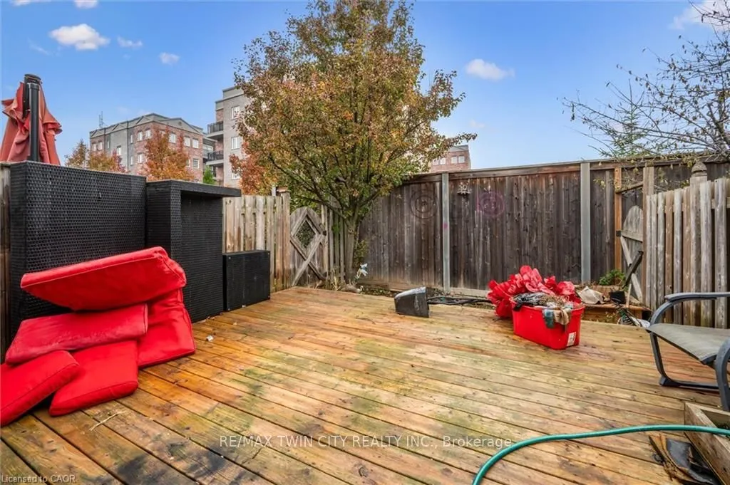 21 Brookfield Crescent, ON N2E 0A6