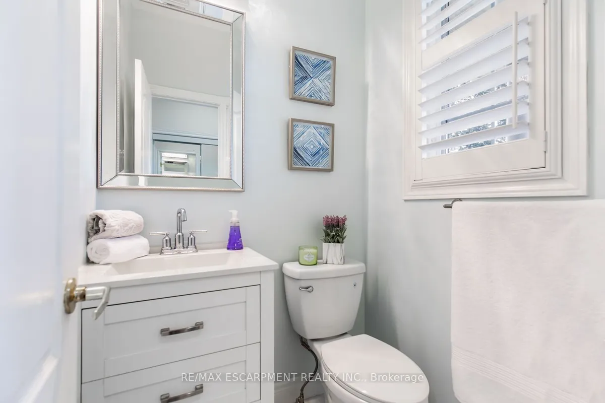 109 Peachwood Crescent, ON L8E 5Z7