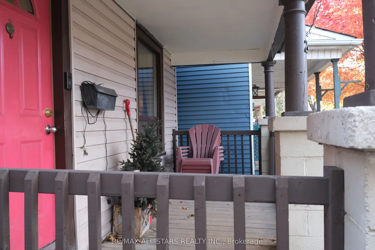 26 Niagara Street, ON L8L 6A2