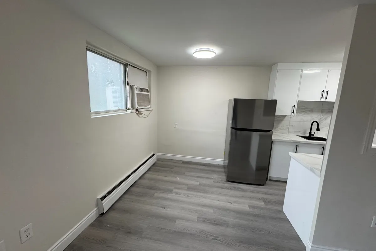 1830 Dumont Street, ON N5W 2S1