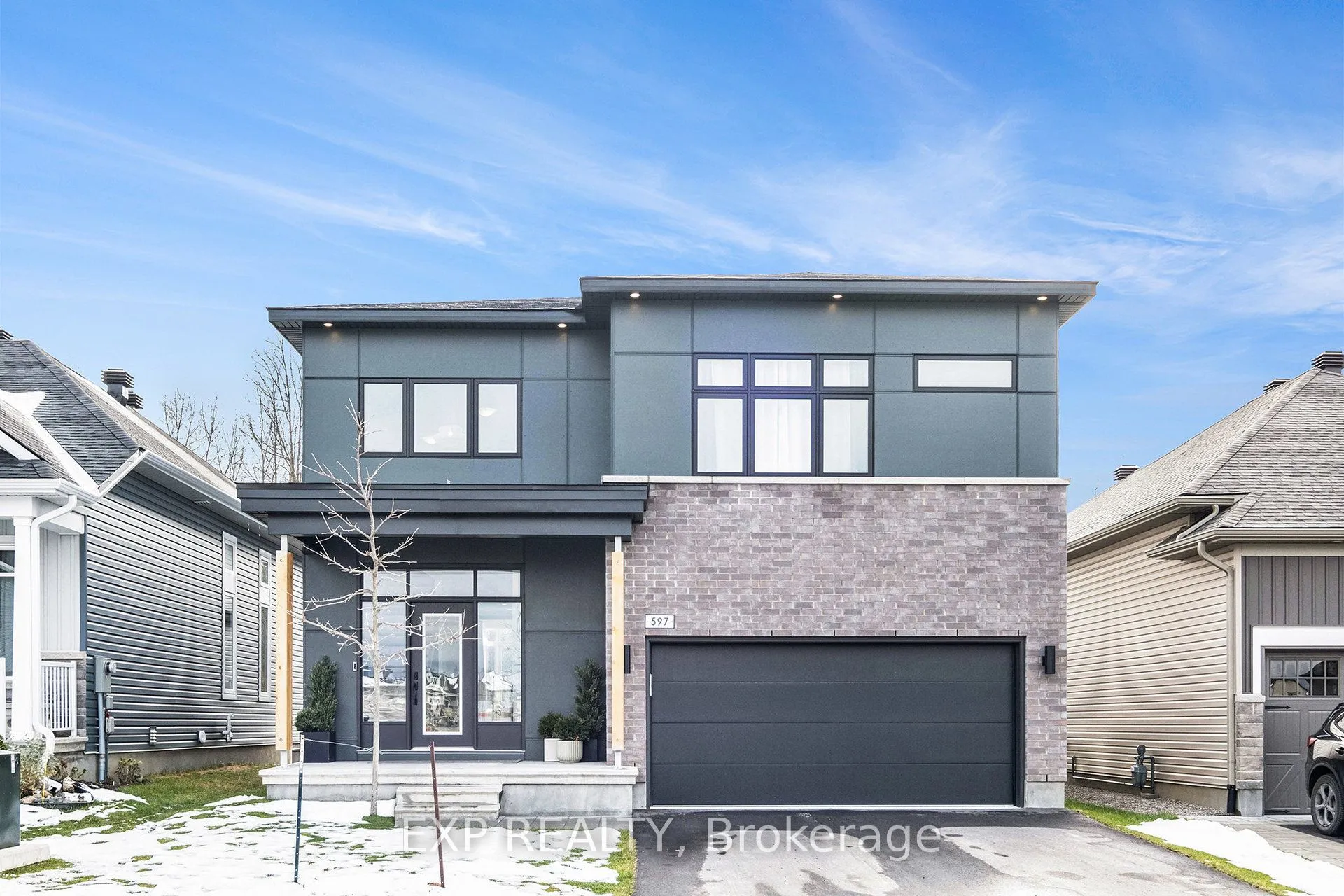 597 Paakanaak Avenue, ON K1X 0H4