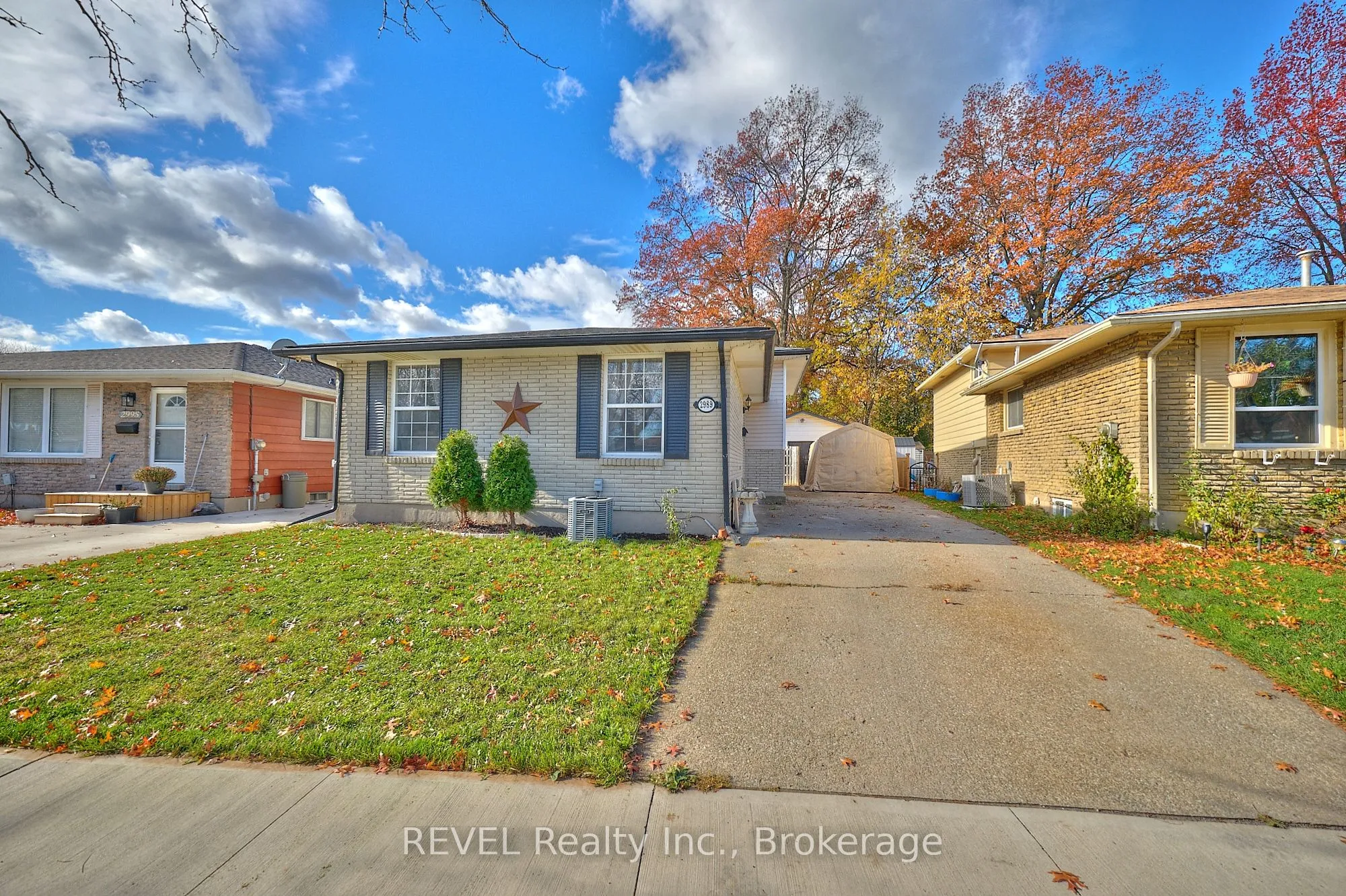 2989 Loyalist Avenue, ON L2J 3K8