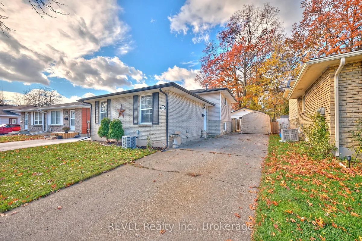 2989 Loyalist Avenue, ON L2J 3K8