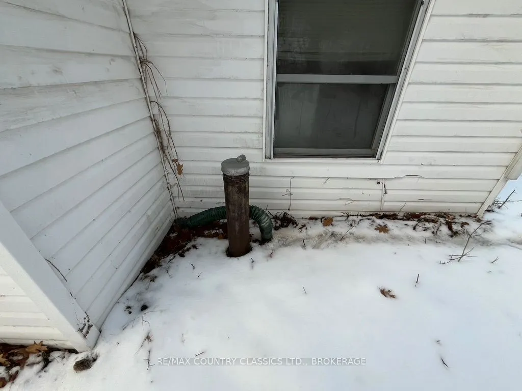 534 B Slate Falls Road, ON K0H 1L0