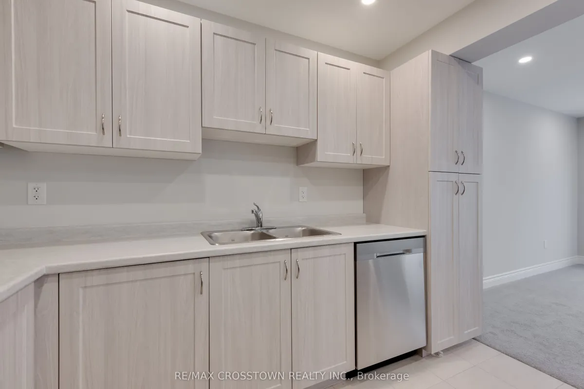 22 McConnell Crescent, ON P1L 0N7