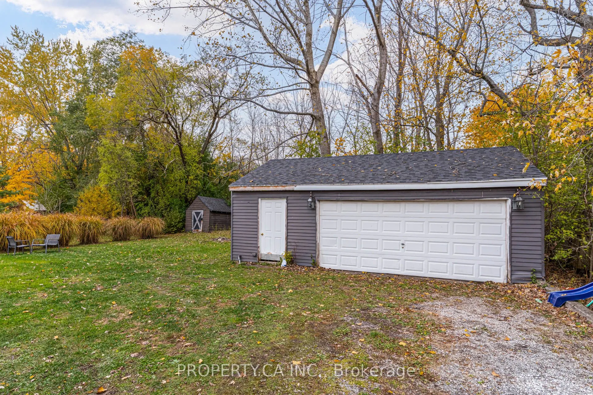 Detached kitchen at 405 Washington Road Fort Erie