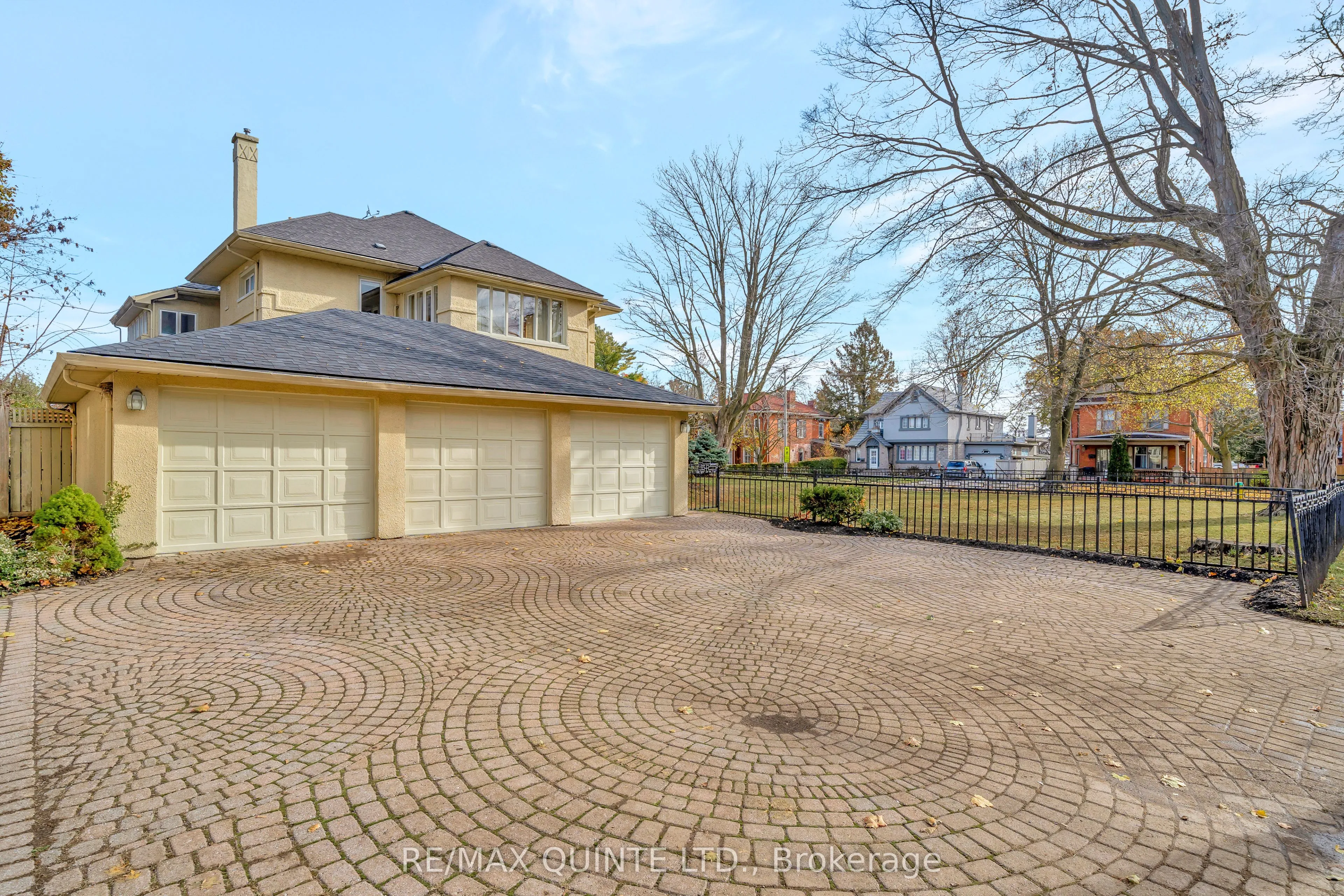 196 Bridge Street, ON K8N 1N6