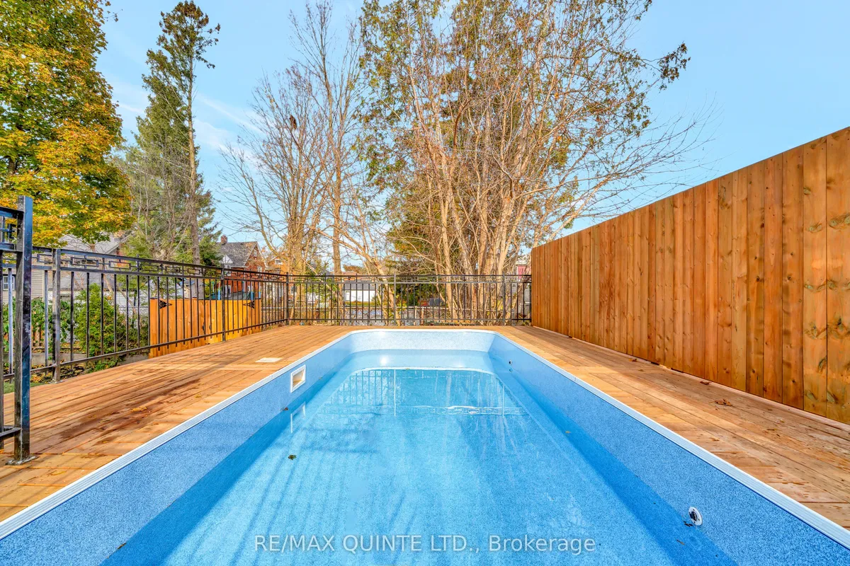 196 Bridge Street, ON K8N 1N6