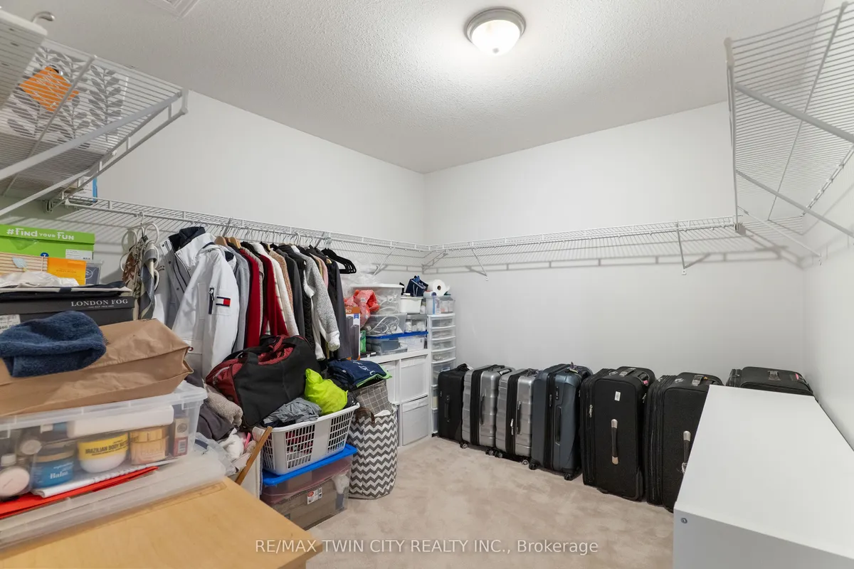 224 Ridgemere Court, ON N2P 2V5