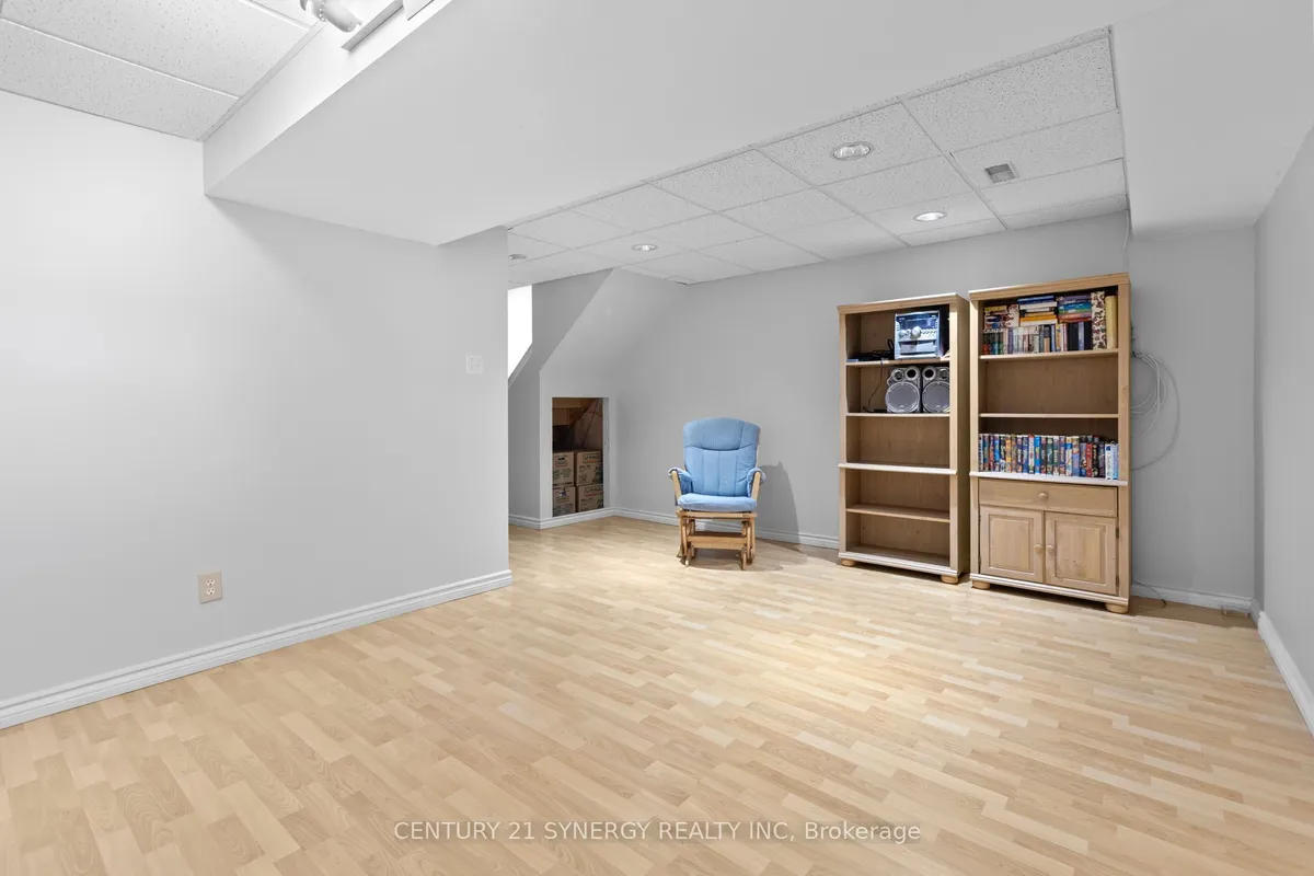 240 Mississippi Court, ON K7C 4R1