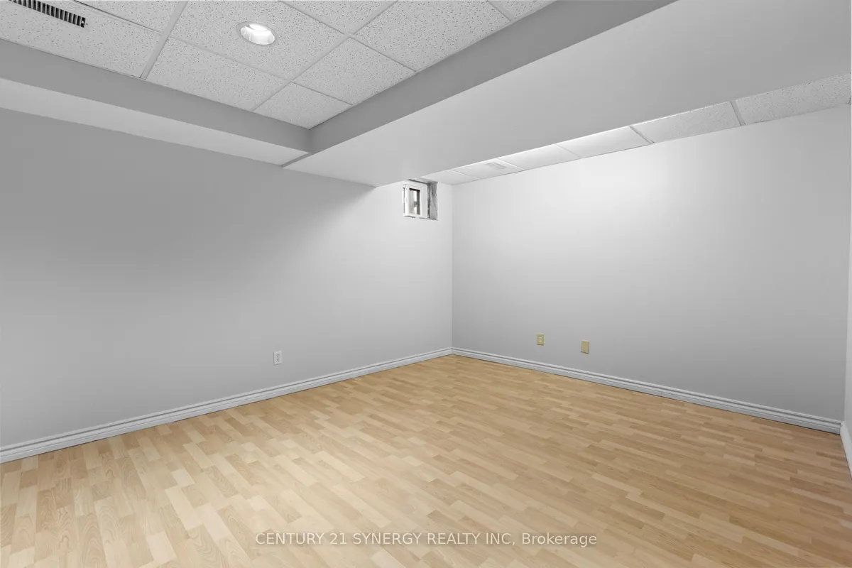 240 Mississippi Court, ON K7C 4R1