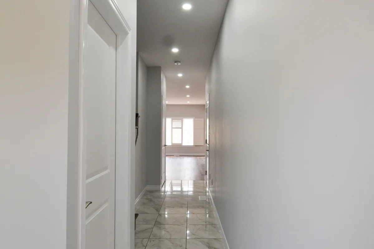 98 Shoreview Place, ON L8E 0J4