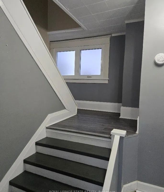 4789 Saint Clair Avenue, ON L2E 3T2