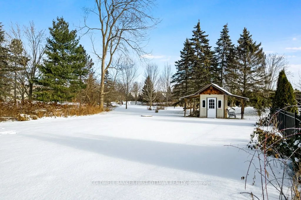 5525 PETTAPIECE Crescent, ON K4M 1C6