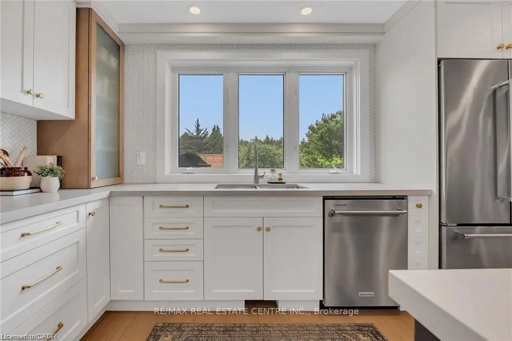 217 Jones Road, ON L8E 5J4