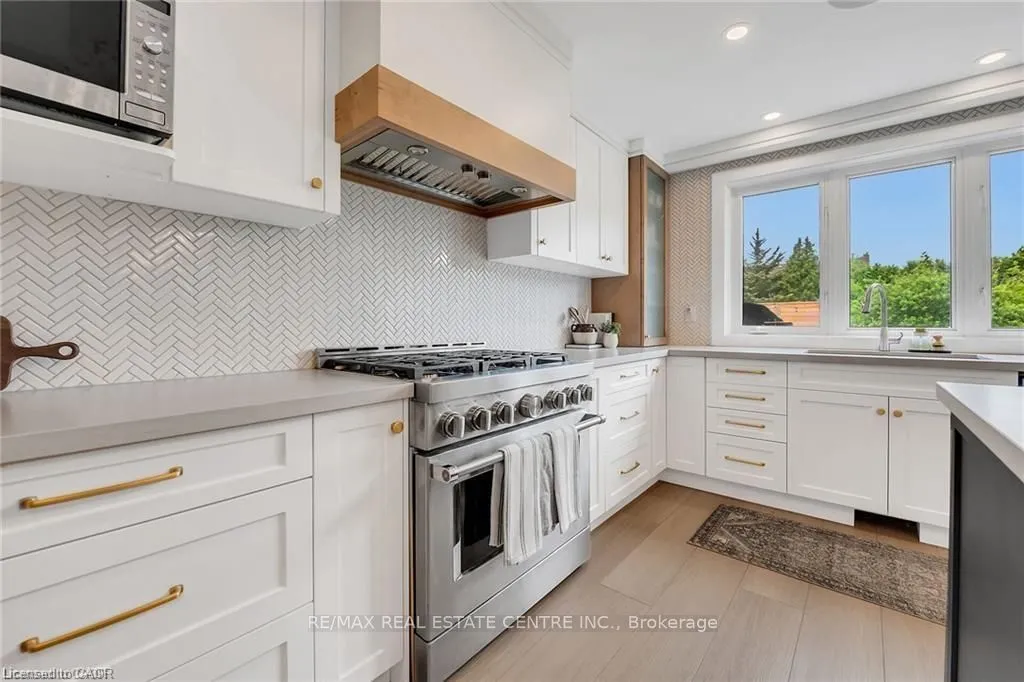 217 Jones Road, ON L8E 5J4