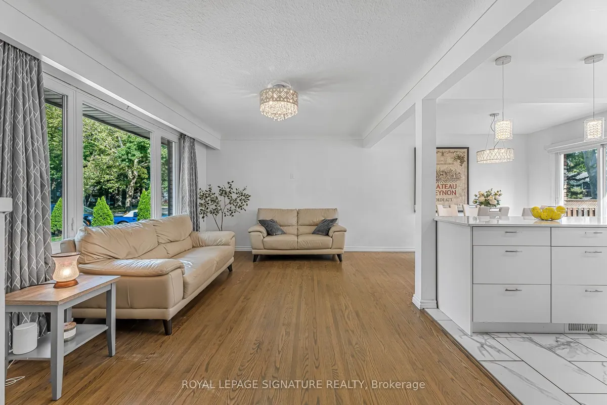 7210 Woodington Road, ON L2J 2C3