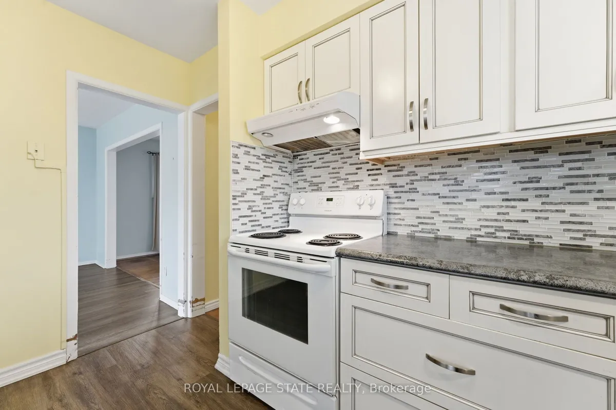 144 Hoover Crescent, ON L9A 3H3