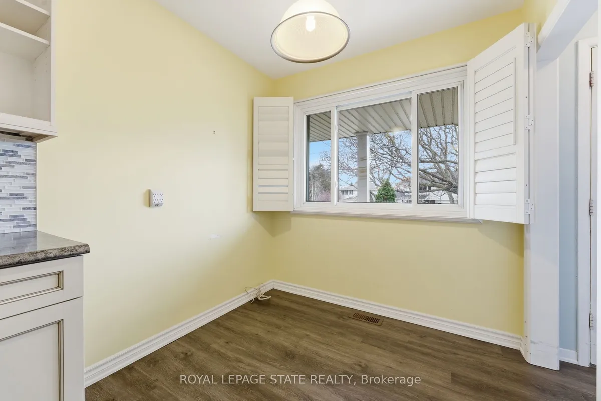 144 Hoover Crescent, ON L9A 3H3