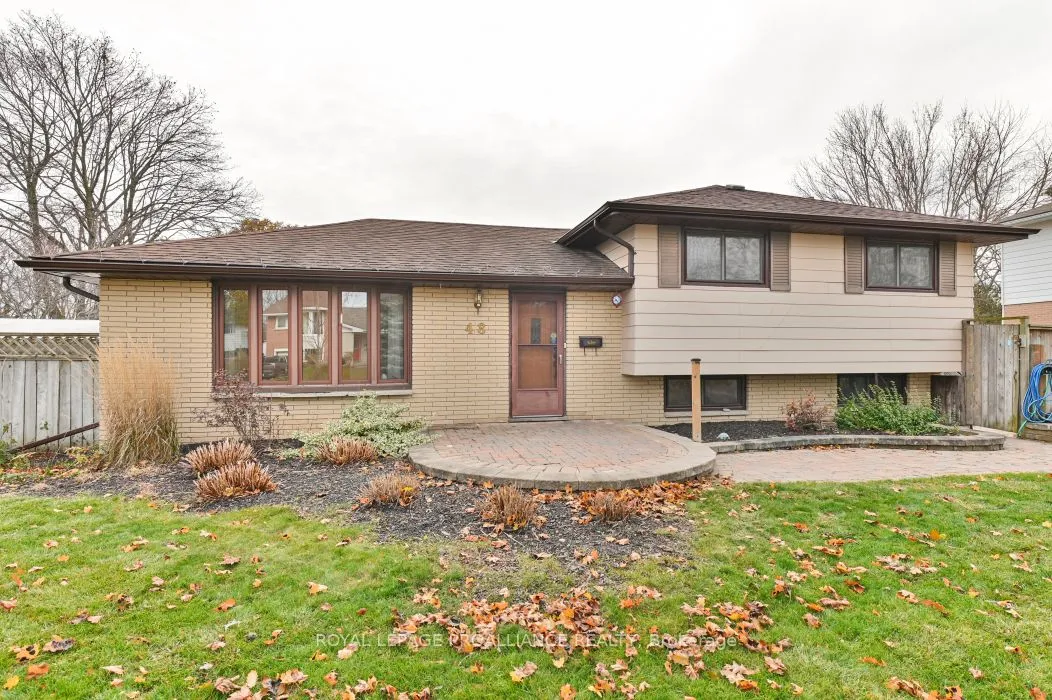 48 Janlyn Crescent, ON K8N 1L2