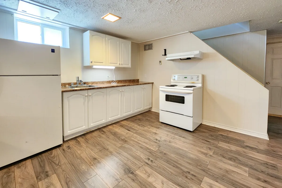 14 Roberta Crescent, ON K2J 1G6