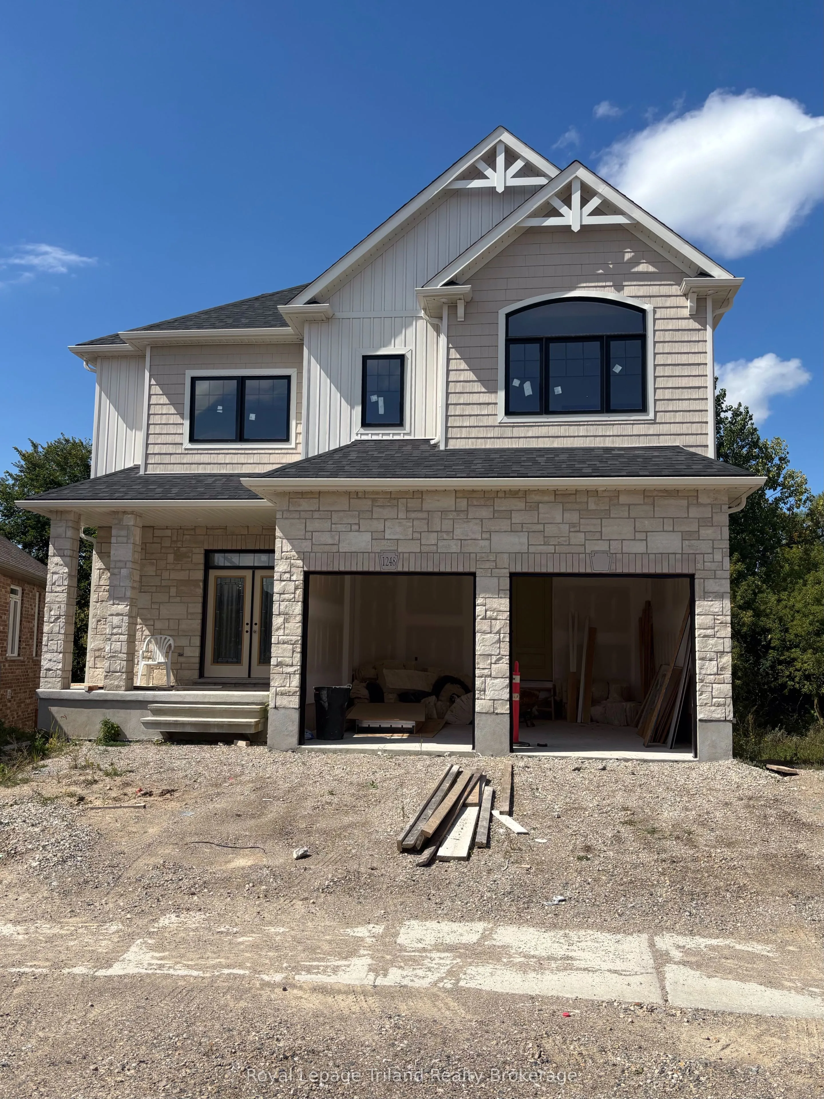 1248 Caen Avenue, ON N4T 0J4