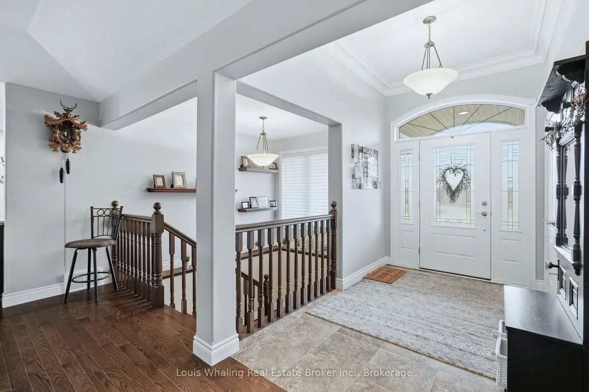 405 2nd Street, ON N4N 3T9