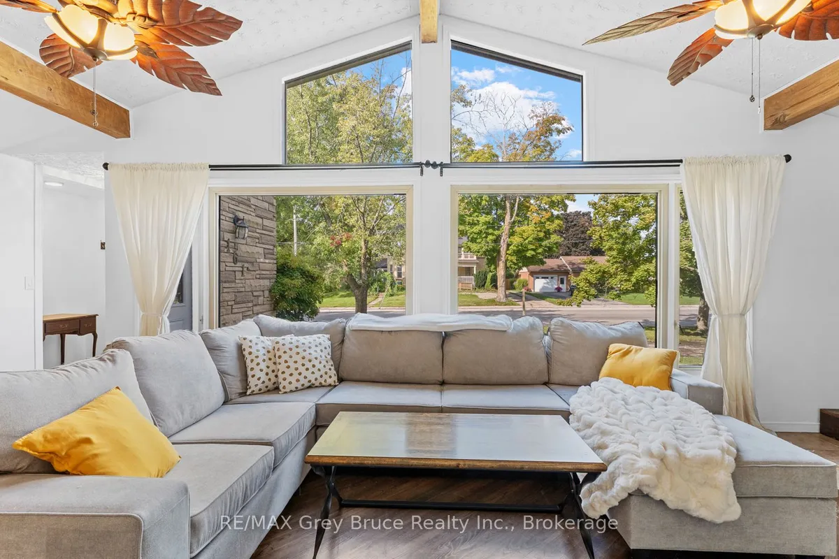 161 1st Avenue, ON N0H 2N0