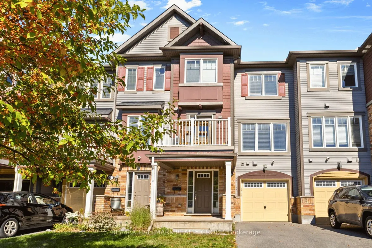 469 Meadowhawk Crescent, ON K2J 5W7